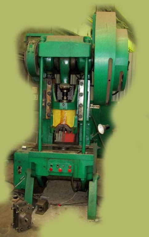 КВ-235 Фото кривошипного открытого ненаклоняемого пресса